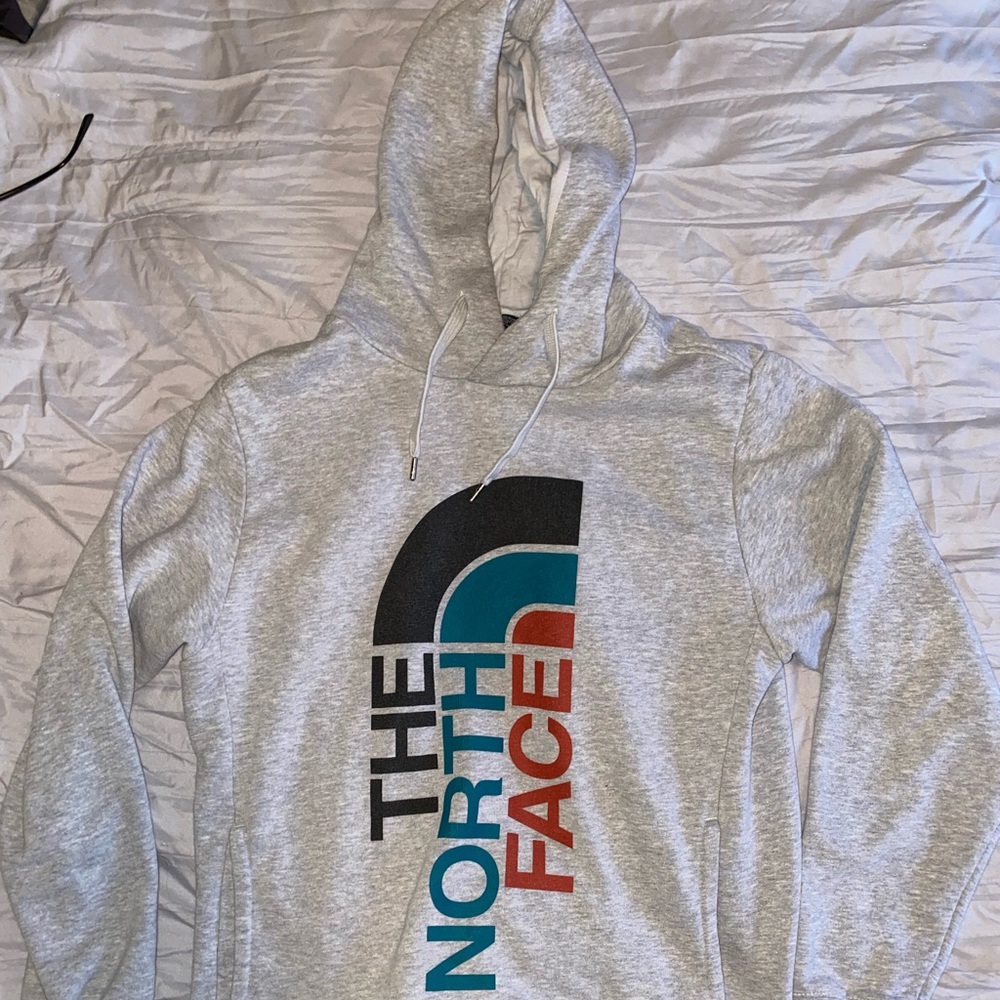 Men’s north face hoodie